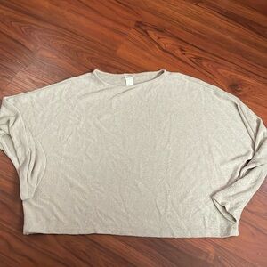 New Woman’s H&M long sleeve shirt cardigan cropped sz Large